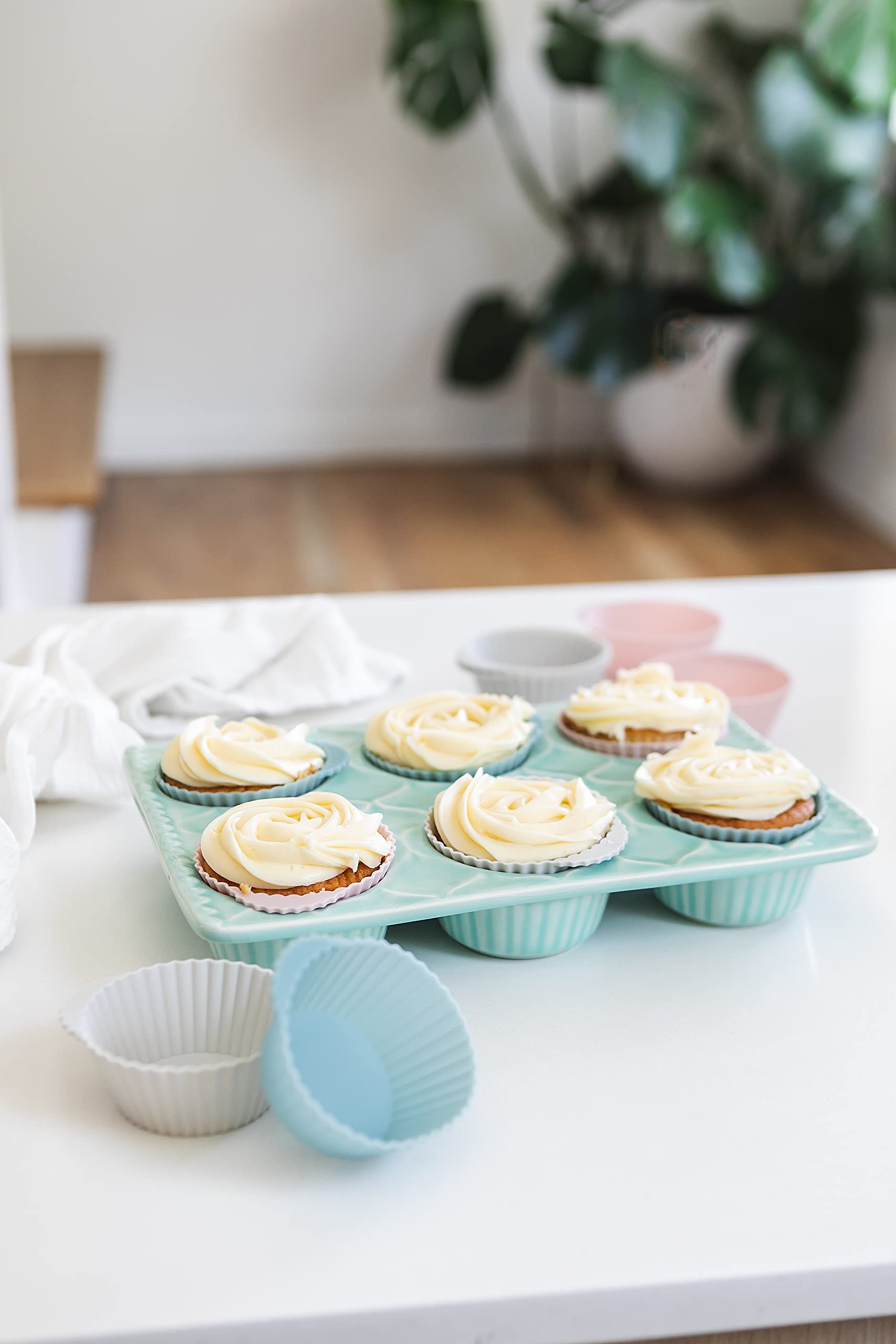 The Silicone Kitchen Reusable Silicone Baking Cups Silicone Muffin Liners for Cupcakes, BPA Free, 12 Pack, Regular, Pink Gray Blue