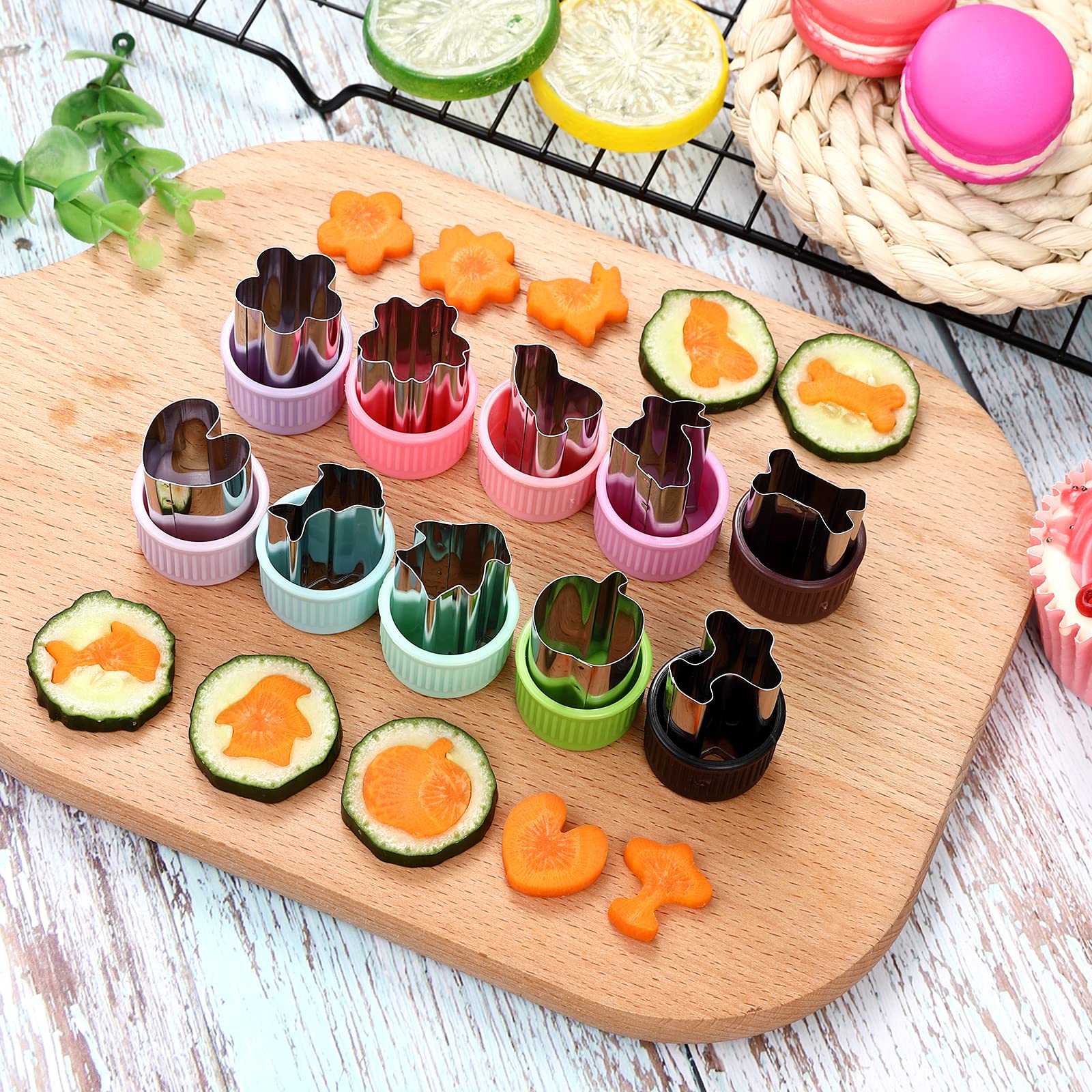 MUYIYAMEI Vegetable Cutter Shape Set, Mini Cookie Cutters,Biscuit Cutter to Decorate Food, Children's Baking and Food Supplement tool Accessories Kitchen Crafts, (20PCS+20Fork)