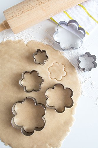 Fox Run Flower Cookie cutters, 6 piece, Metallic,3621