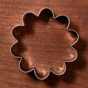 LILIAO Daisy Flower Cookie Cutter - 3.1 x 3.3 inches - Stainless Steel