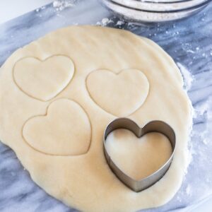 Fox Run, Tinplated Steel 2.5-inch Heart Cookie Cutter, WHITE