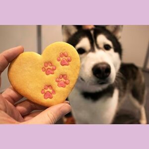 Heart Paw Prints cookie cutter, 1 piece - Bakerlogy