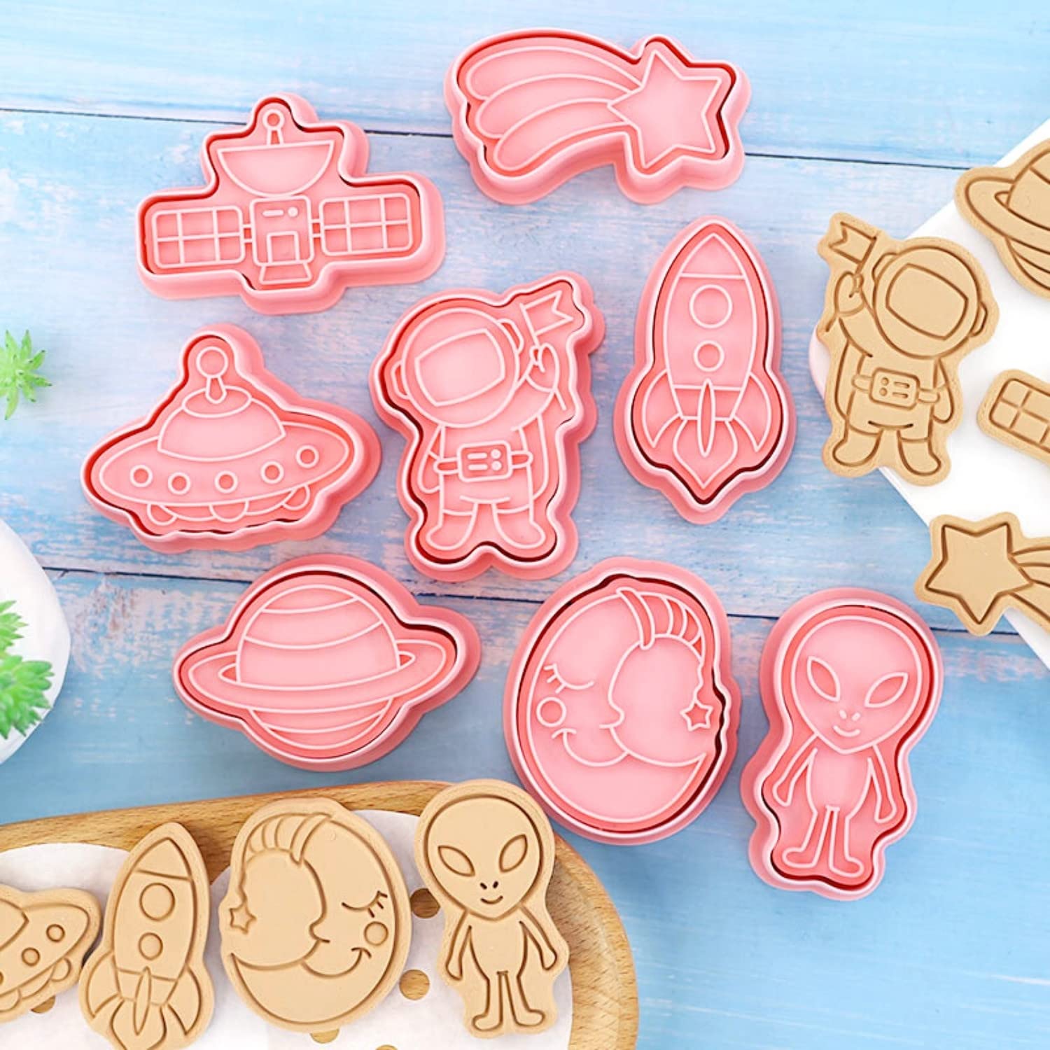 Crethinkaty Space Cookie Cutter-8 Plastic Cookie Stamp-Space Cartoon Fun Cookie Cutter Set, Children's Baking Set.