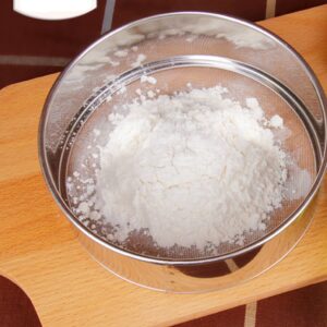 LOVEDAY 6" Flour Sieve Stainless Steel Round Flour Sieve Strainer with 40 Mesh (6 Inch, 18/8 Steel) Flour Sieve