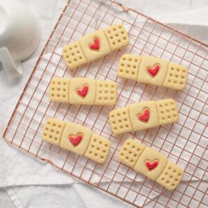 Bandage cookie cutter, 1 piece - Bakerlogy