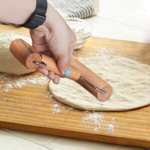 2 Pieces Pizza Pie Dough Roller Docker Set, Aulufft Wood Pastry Pizza Roller Rolling Pins and Time Saver Pizza Plastic Dough Docker