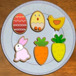 Easter Cookie Cutter Set - Bunny, Egg, Butterfly, Flower, Chick, Carrot, Dog - 8PCS Easter Cookie Cutters - Mini Easter Cookie Cutters for Spring Holiday Baking - Small Easter Cookie Cutters for Party