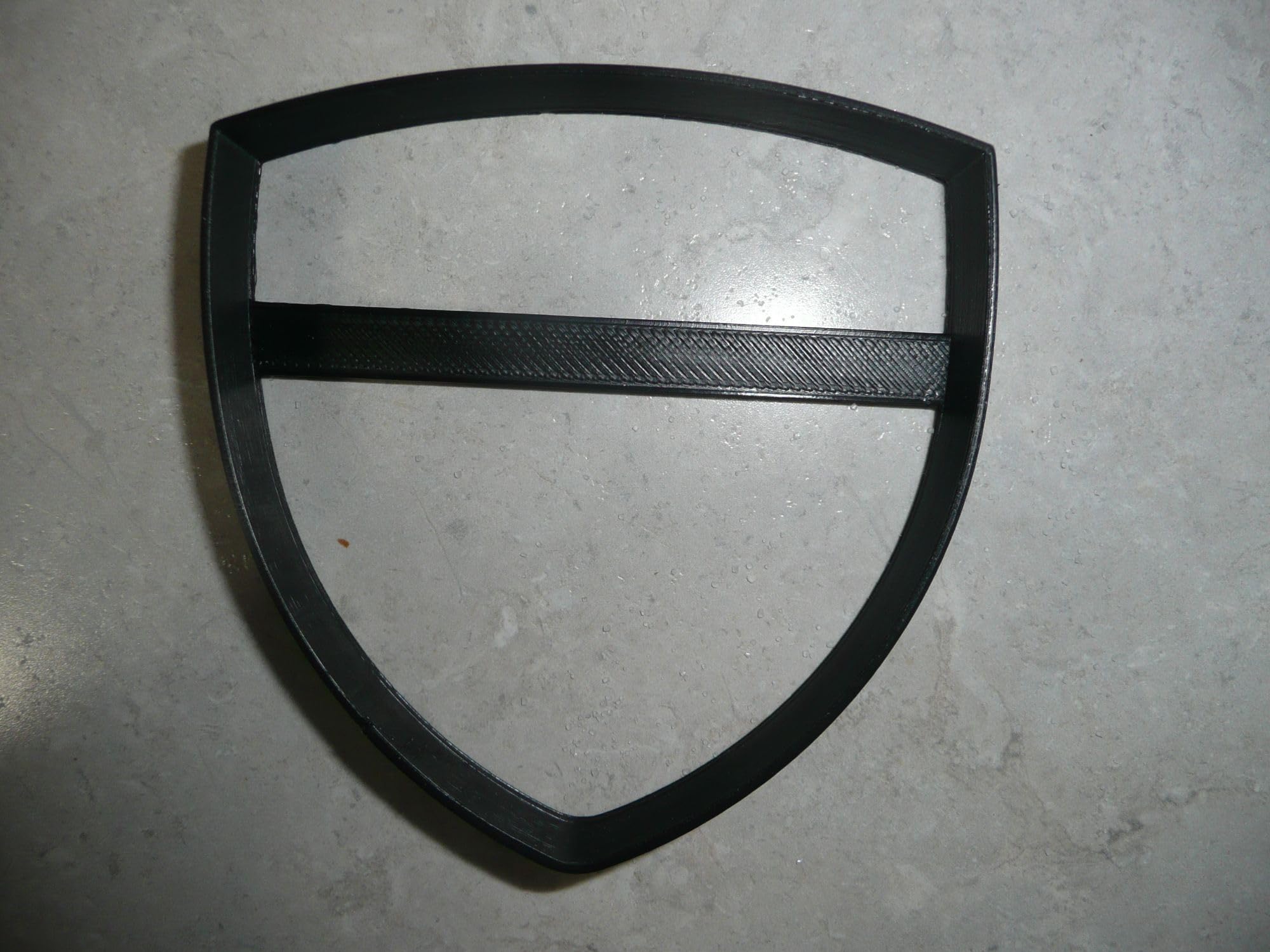 SHIELD KNIGHT GUARD PROTECTION MEDIEVAL TIMES OUTLINE COOKIE CUTTER MADE IN USA PR3175