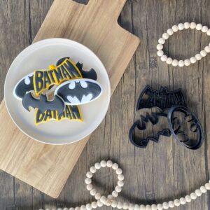 SUPERHERO COOKIE CUTTERS. Inspired By/Compatible With Batman-Themed Logo, Bat-Signal and Bat Outline Symbol Special Occasion/Celebration Cookie Cutters (3 Pack)