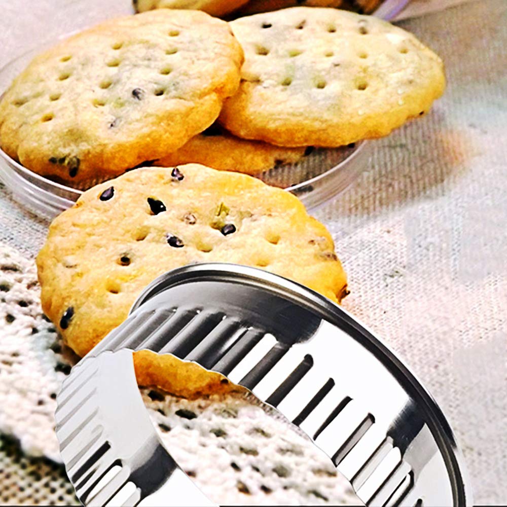Stainless Steel Fluted Edge Round Cookie Biscuit Cutter Set 12 Pieces Graduated Ring Sizes