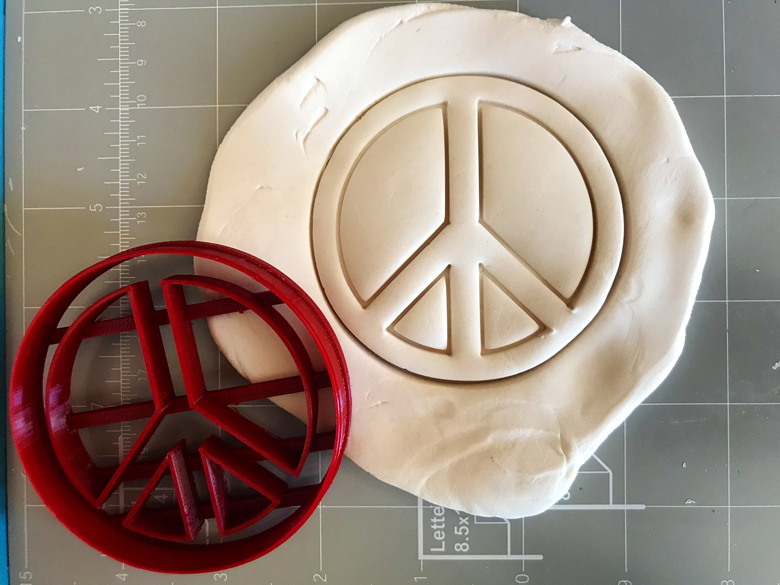 Peace Symbol Cookie Cutter (4 inches)