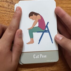 Kids Yoga Stories Chair Yoga Poses Cards for Kids: Short Movement Breaks for Calm and Focus in Classroom, Play Therapy or Calm Down Corner