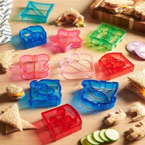 7 Pack Sandwich Cutters and Bread Crust Shape Remover for Kids, Messar Cute Animals Shapes Toast Mould DIY Sandwich Slicer Maker Kit for Children Bento Lunch Box Food Decor- Color Random (Style C)