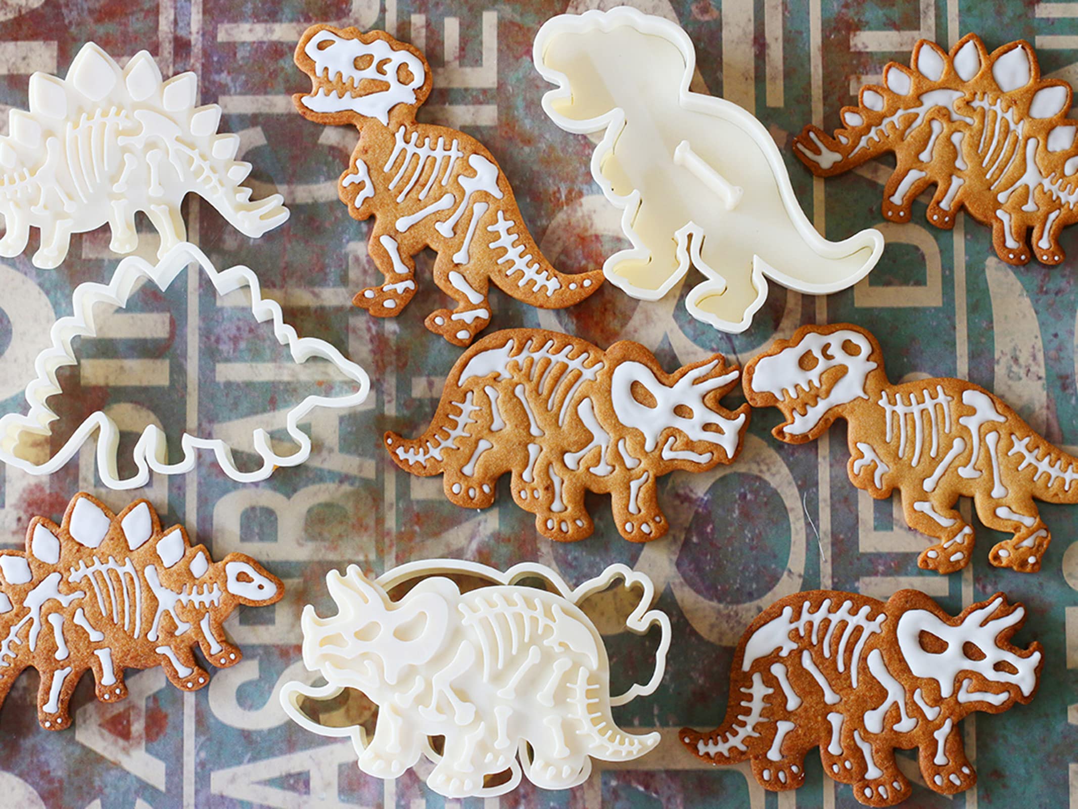 Elesinsoz 3 Set Dinosaur Cookie Cutters Dino Biscuit Sandwich Fondant Vegetable Fruit Food Playdoh Stamp Embosser Press Mold with T-Rex Stegosaurus Triceratops Skeleton Fossil Bones