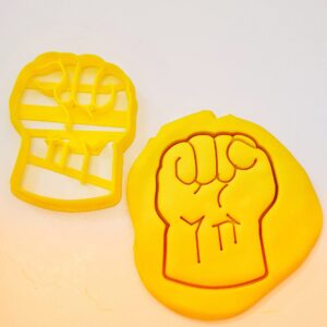 T3D Cookie Cutters Hulk Fist Cookie Cutter, Suitable for Cakes Biscuit and Fondant Cookie Mold for Homemade Treats, 2.74Inch x 3.42Inch x 0.55Inch