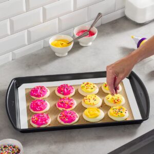 Fine Dine-Silicone baking mat set of 3-White