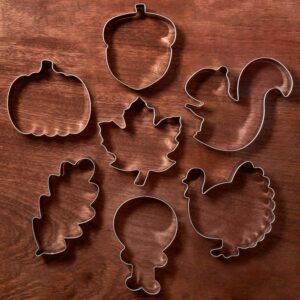 LILIAO Fall Thanksgiving Cookie Cutter Set, 7 Piece, Pumpkin, Turkey, Maple Leaf, Oak Leaf, Turkey Leg, Squirrel and Acorn Biscuit Cutters, Stainless Steel