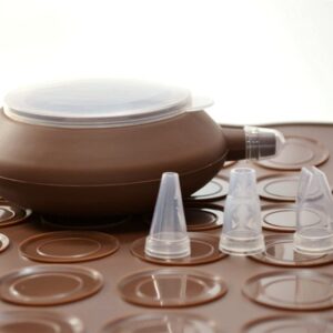 ARTIWARE Food Grade Silicone Brown color Macaron Baking Kit Tray Set w. Piping Pot 4 types of nozzles & 1 Cleaning Scrubbing pad non stick reusable Macaroon Baking Supplies