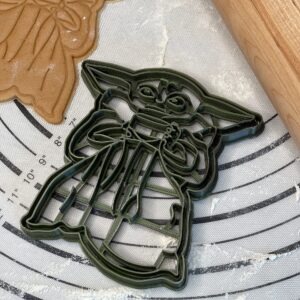 Premium Star Wars Exclusive The Mandalorian Baby Yoda Grogu With Soup Bowl Cookie Cutter Mold 4-Inch-Scale Produced by 3D Kitchen Art