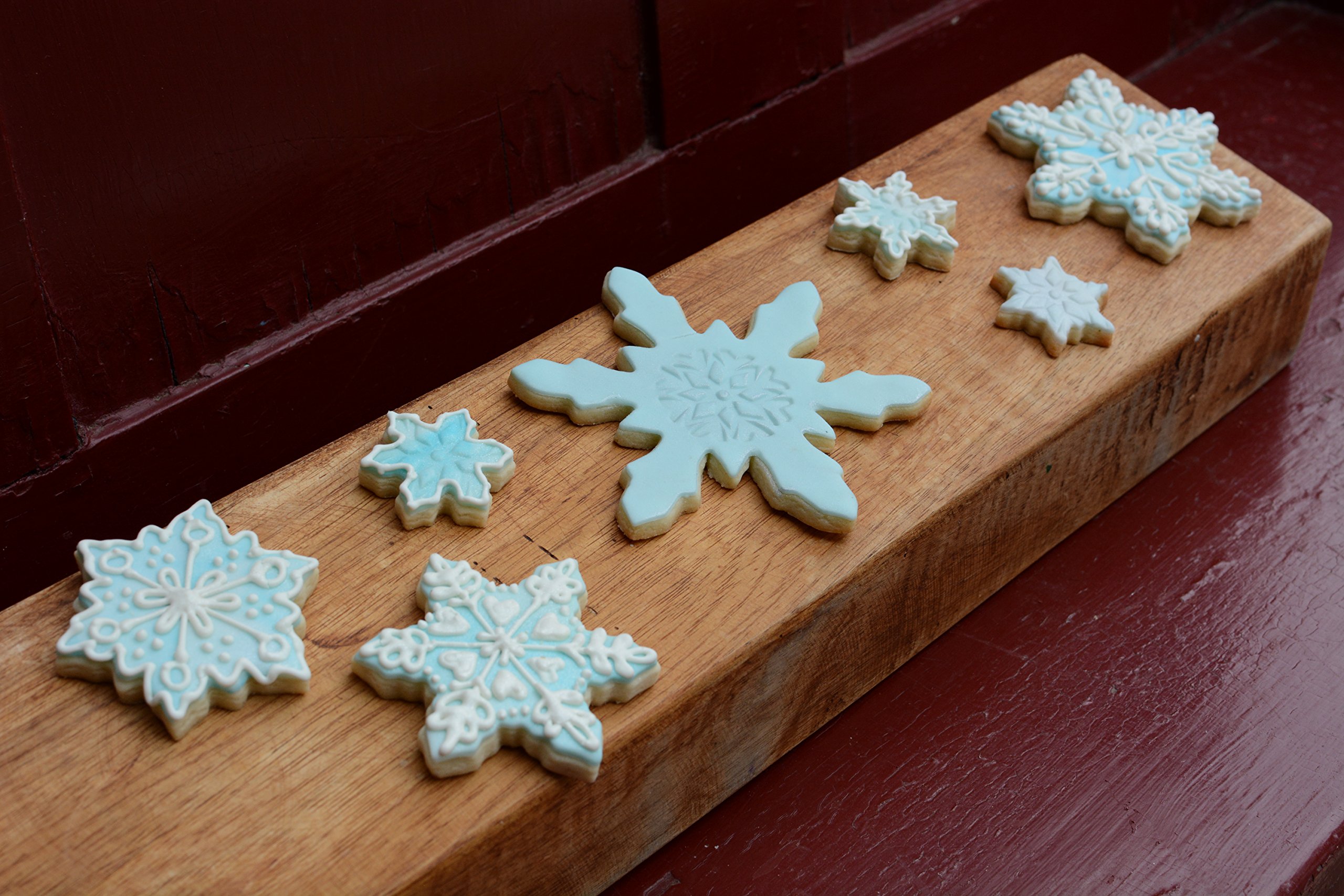 R&M International Snowflake Cookie Cutters, Assorted Sizes, 7-Piece Set