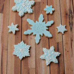 R&M International Snowflake Cookie Cutters, Assorted Sizes, 7-Piece Set