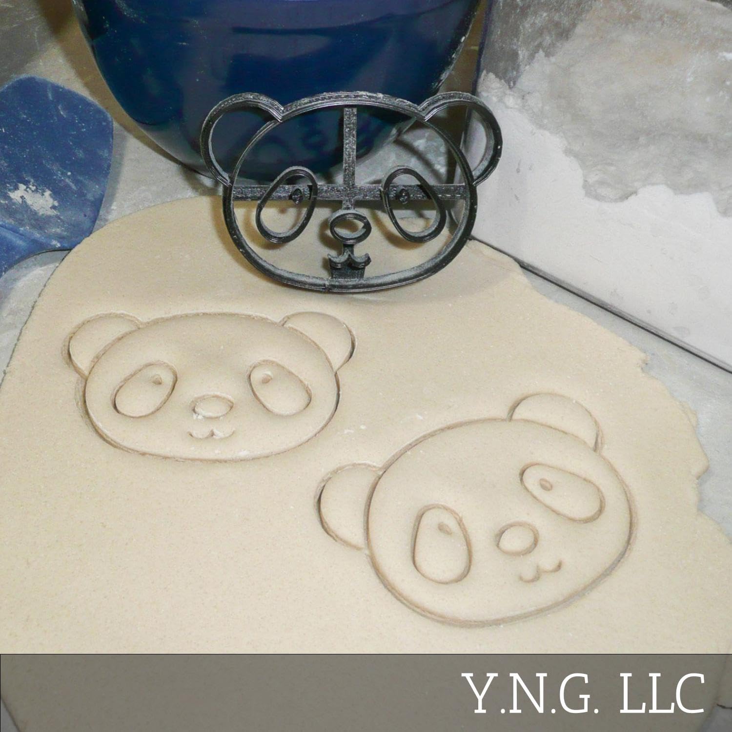 PANDA BEAR FACE BAMBOO EATING ANIMAL DETAILED COOKIE CUTTER MADE IN USA PR288