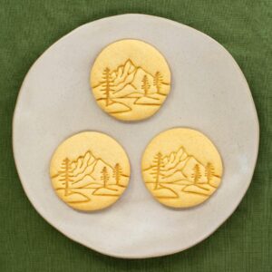 Mountain with Pine Tree Forest cookie cutter, 1 piece - Bakerlogy