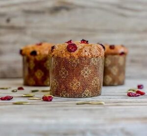 pastry chef's boutique mini panettone muffins paper pan mold 2'' x 2.75 '' - (mini panettones - 25 pcs)