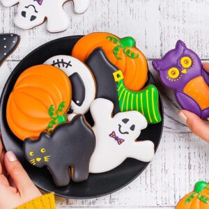 Halloween Cookie Cutters Set- 5 Pieces Stainless Steel Baking Cutter Molds Pumpkin, Ghost, Witch's Hat, Bat, Cat Cookie Cutters Holiday Decorative Party Supplies