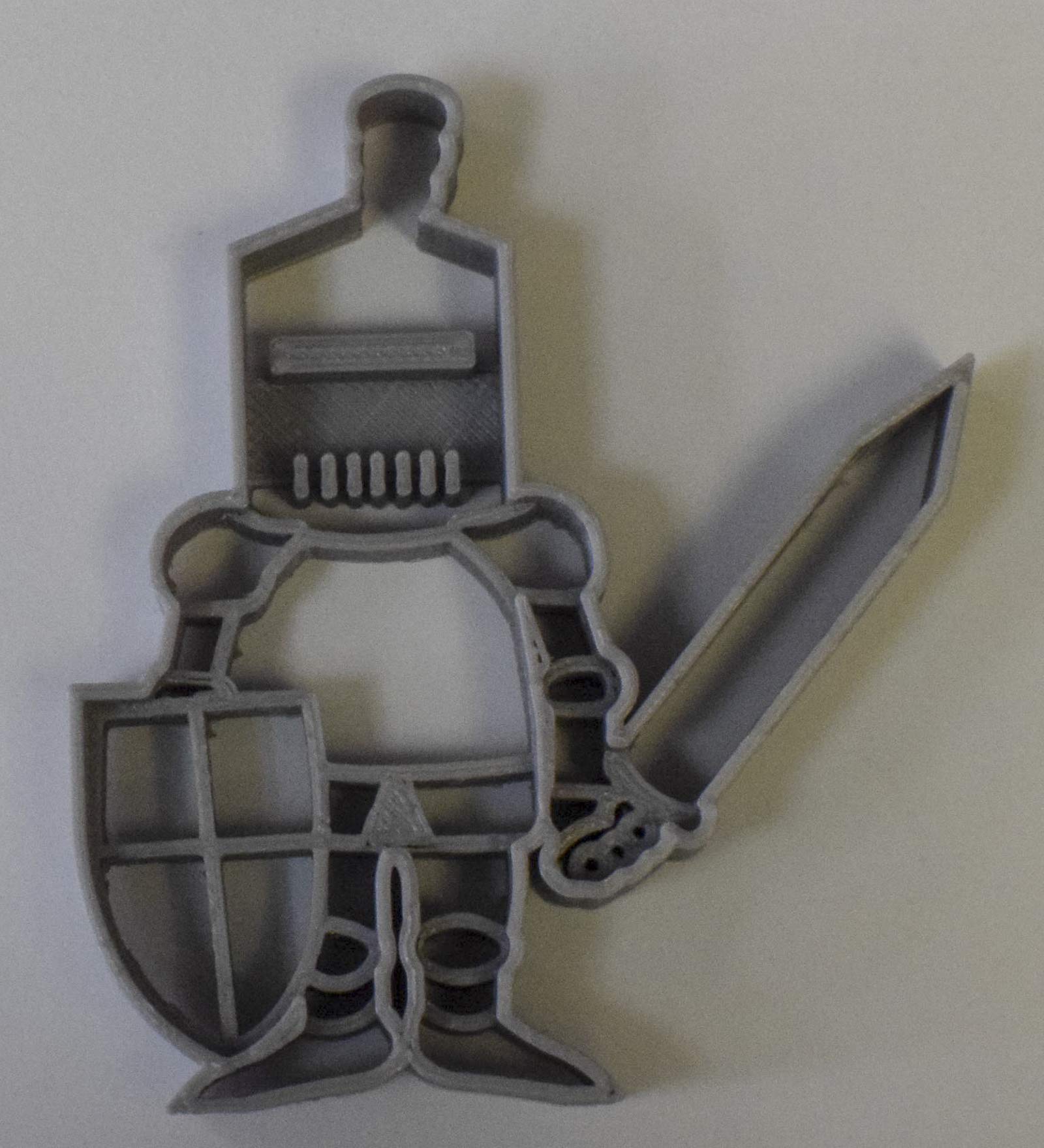 KNIGHT IN SHINING ARMOR WITH SWORD RENAISSANCE MEDIEVAL MIDDLE AGES COOKIE CUTTER MADE IN USA PR776