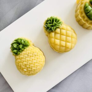 Plastic Mooncake Mold Pineapple Lotus Stamp Hand Press Moon Cake Mould Pineapple Mooncake Cookie Cutter Bakeware Tools