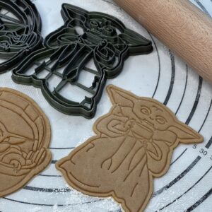 Premium Star Wars Set of 2 Baby Yoda Grogu Cookie Cutter’s & Molds 4.5" Produced by 3D Kitchen Art