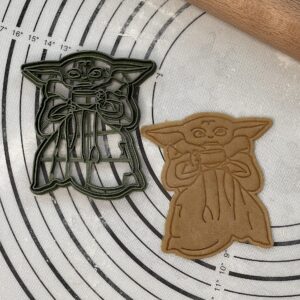 Premium Star Wars Set of 2 Baby Yoda Grogu Cookie Cutter’s & Molds 4.5" Produced by 3D Kitchen Art
