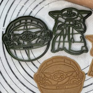 Premium Star Wars Set of 2 Baby Yoda Grogu Cookie Cutter’s & Molds 4.5" Produced by 3D Kitchen Art