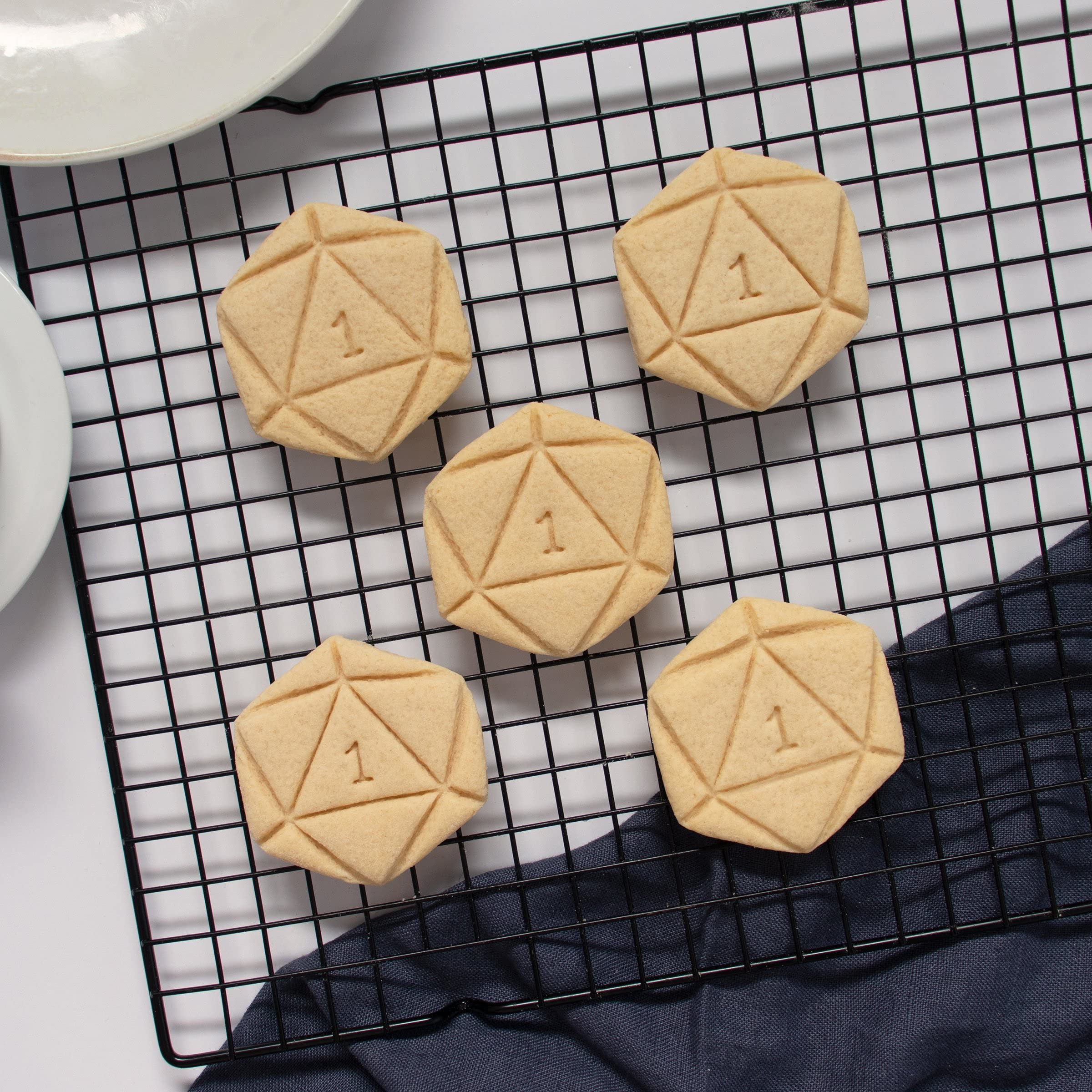 Natural 1 Icosahedron cookie cutter, 1 piece - Bakerlogy