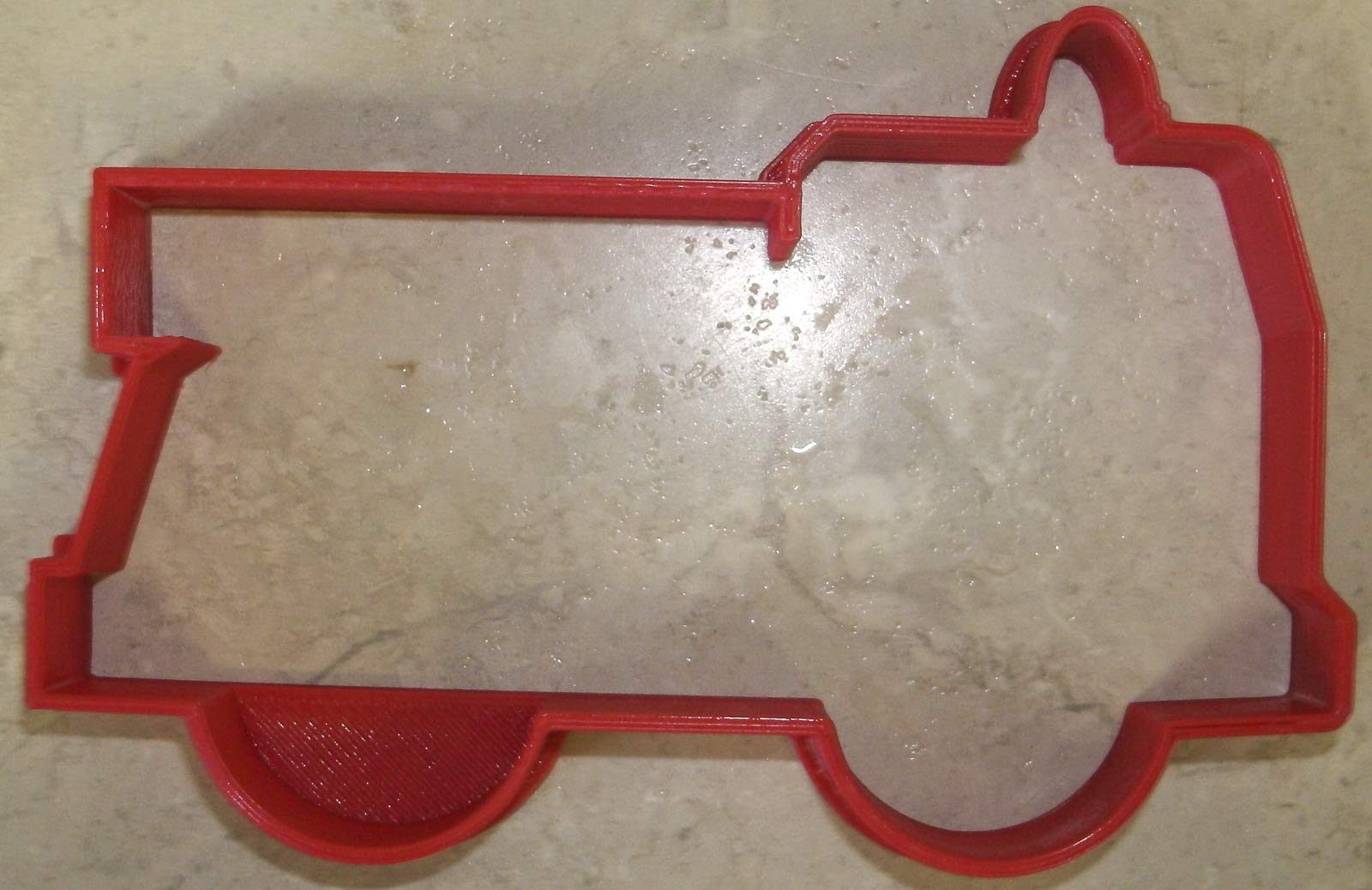 FIRE TRUCK FIRETRUCK ENGINE VEHICLE FIREMAN SAM COOKIE CUTTER MADE IN USA PR909