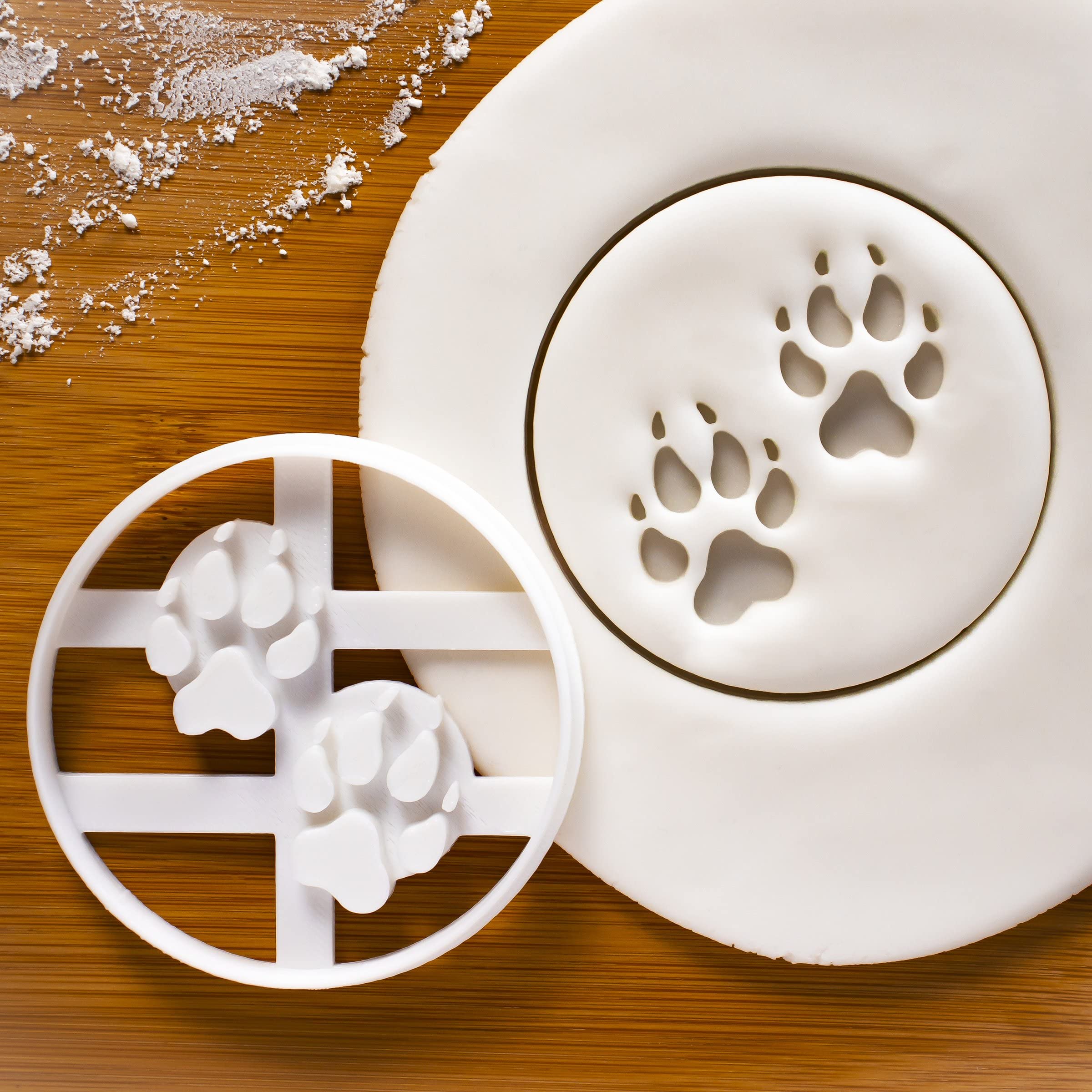 Set of 2 Wolf cookie cutters (Designs: Howling Wolf and Wolf Paw Prints), 2 pieces -Bakerlogy