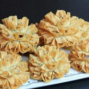 Thai Dok Jok Sesame Cookies Brass Mold Maker Crispy Biscuit Blossom Lotus Flowers Thai Sunflower Cookie 3.15" (Medium)