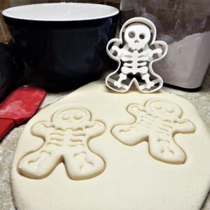 GINGERBREAD SKELETON MAN BODY BONES HALLOWEEN COOKIE CUTTER MADE IN USA PR113