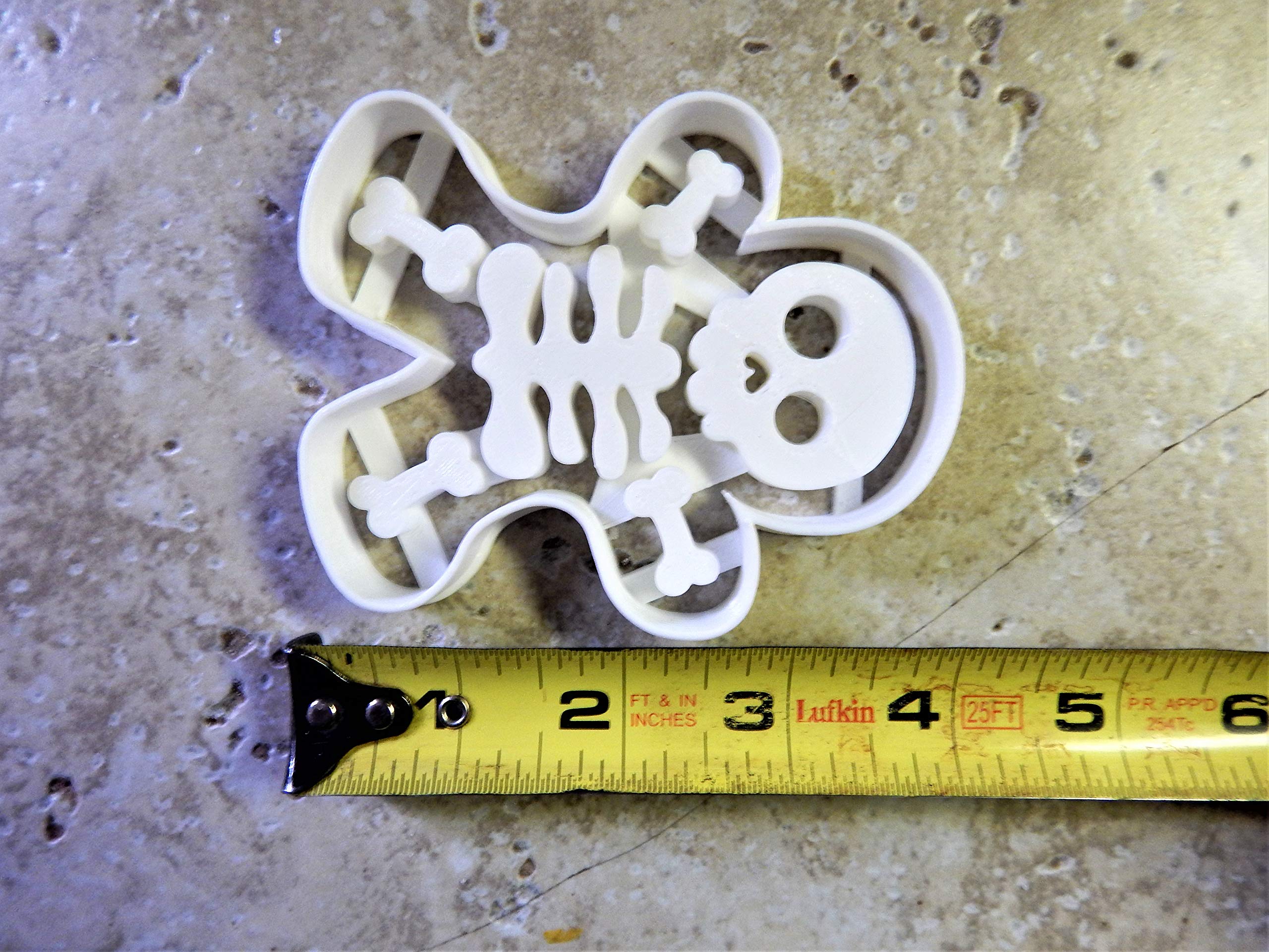 GINGERBREAD SKELETON MAN BODY BONES HALLOWEEN COOKIE CUTTER MADE IN USA PR113