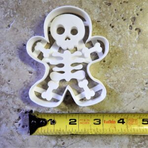 GINGERBREAD SKELETON MAN BODY BONES HALLOWEEN COOKIE CUTTER MADE IN USA PR113