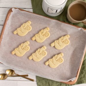 Sloth on Tree cookie cutter, 1 piece - Bakerlogy