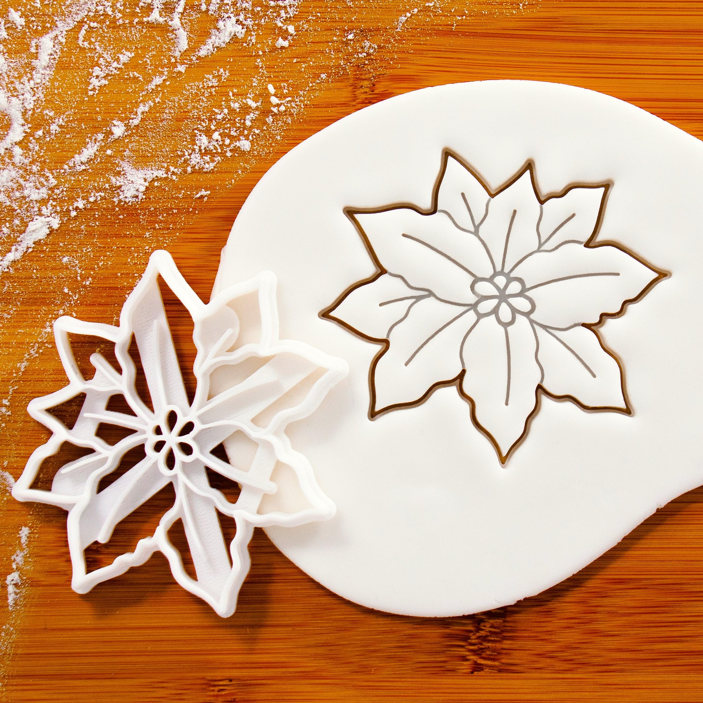 Poinsettia Flower cookie cutter, 1 piece - Bakerlogy