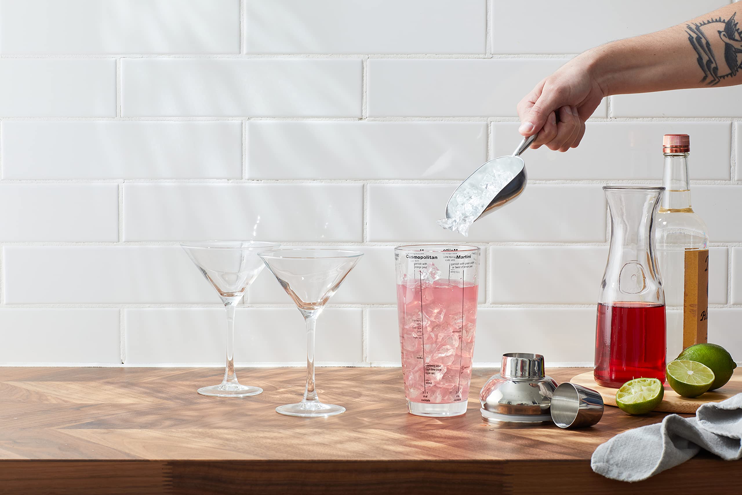 Houdini 24oz Glass Cocktail Shaker, Includes Six Recipes