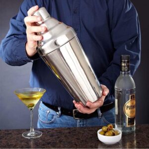Cocktail Shaker 60 oz Stainless Steel Professional Martini Shaker Large Drink Shaker with Strainer for Bartending Bartender Shaker Margarita Mixer