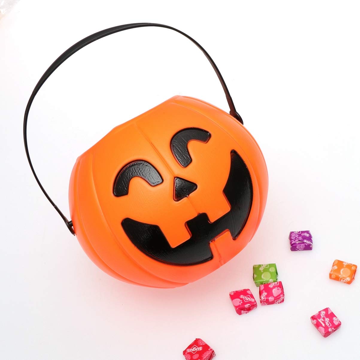 BESTOYARD Halloween Plastic Pumpkin Portable Pumpkin Bucket Trick-or-Treat Bucket Halloween Candy Bucket Jack O Lantern Bucket Halloween Party Supply 6.7Inch