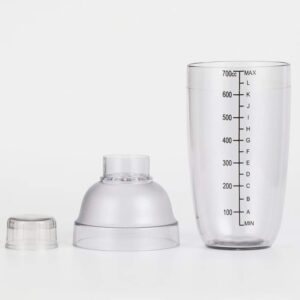 1PC 700CC/24oz Empty Professional Clear Plstic Resin Cocktail Shaker with Scale and Strainer Top Drink Wine Tea Mixer Shaker Cup Bottle for Bar Party Home Use