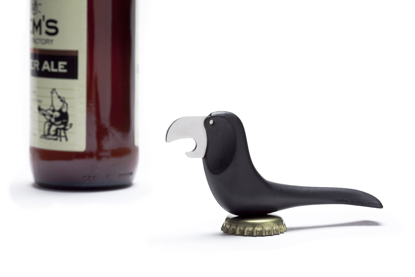 Peleg Design Beerdy, Original Bird-Shaped Bottle Opener with Magnetic Bottom, Black with Stainless Steel Beak as Metal Cap Opener and Tail Handle