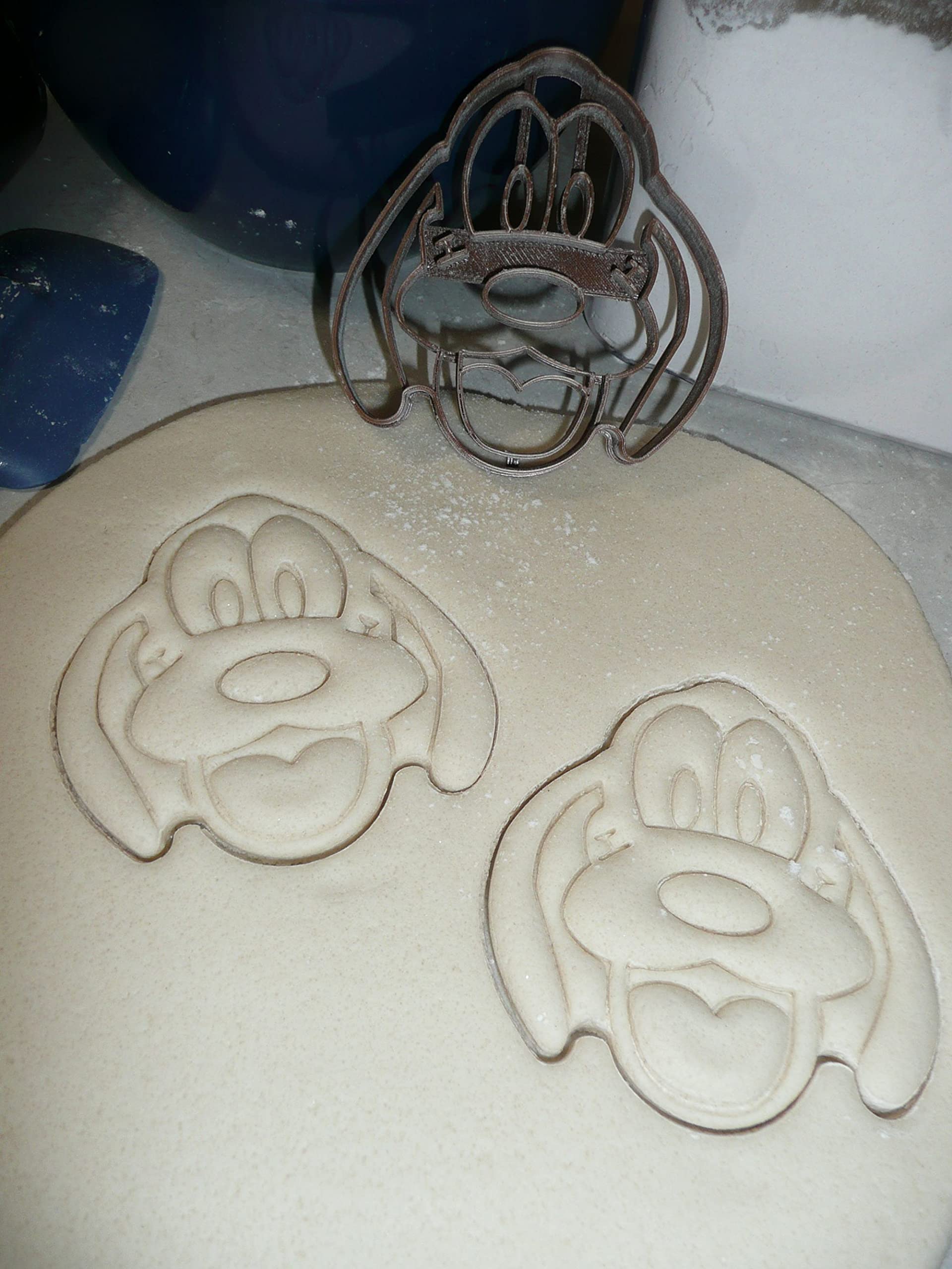 THEMED MAGICAL MOUSE AND FRIENDS FACE SET OF 6 COOKIE CUTTERS MADE IN USA PR1569