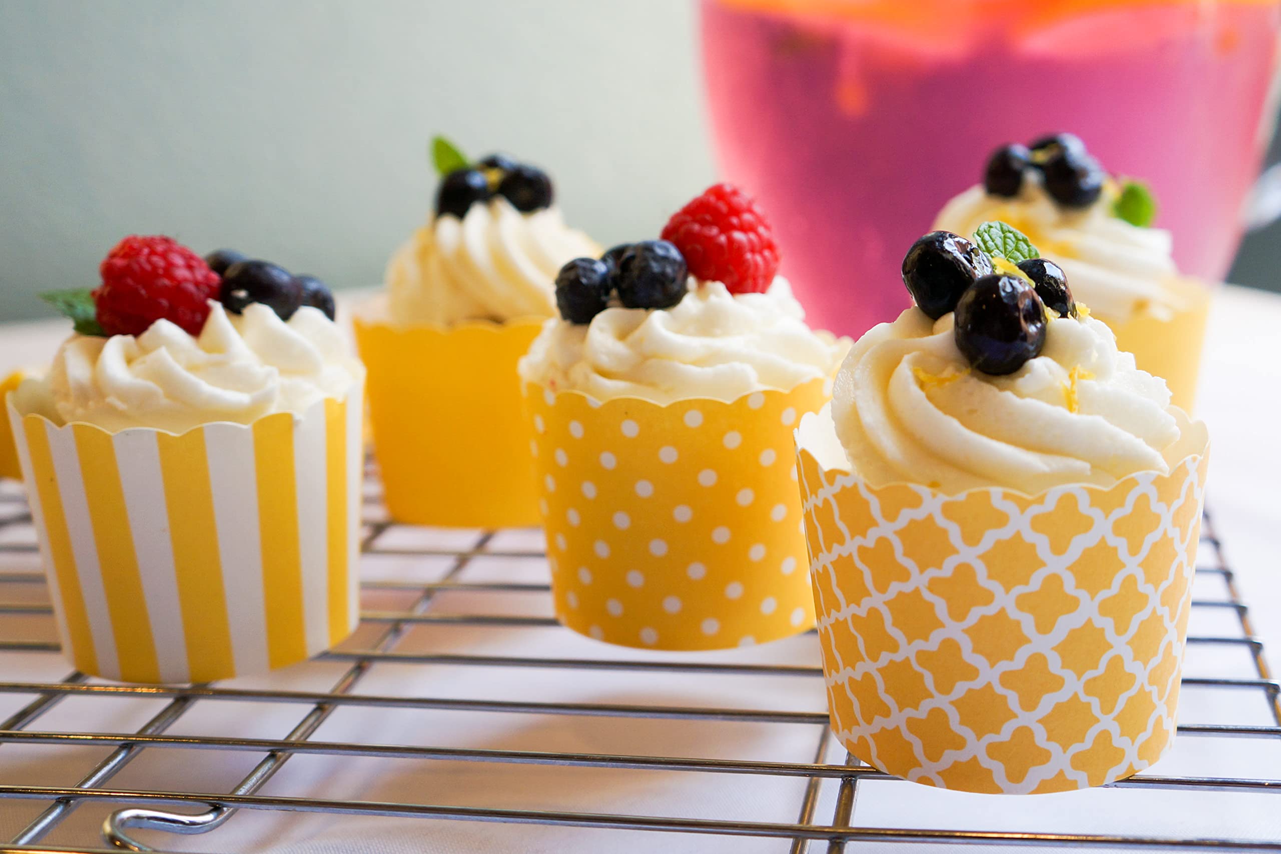 BAKE-IN-CUP 50-Pack Paper Baking Cups, Greaseproof Disposable Cupcake Muffin Liners (Large, Yellow Polka Dots)